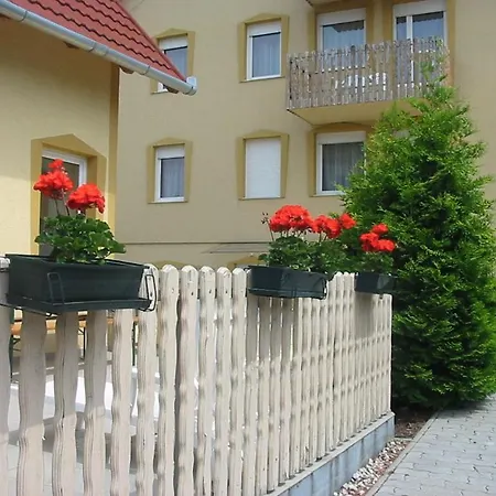 Napfeny Apartmanhaz Hévíz