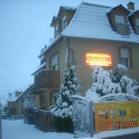 Napfeny Apartmanhaz Apartment *