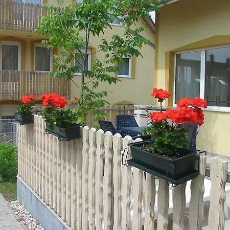 Apartment Napfeny Apartmanhaz